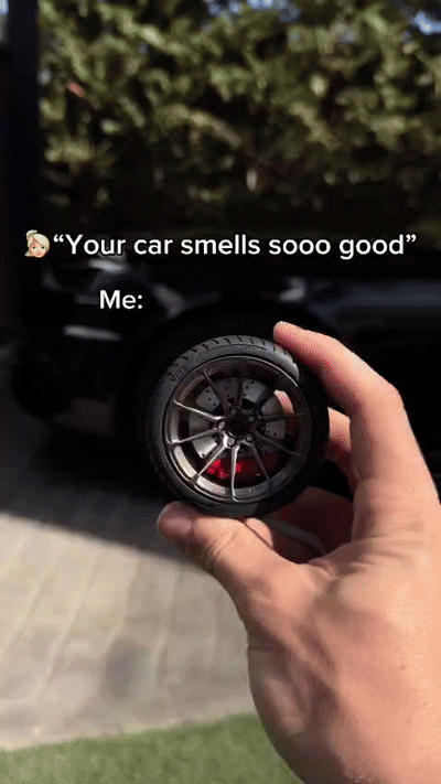 VeloSpin™ – Spinning Alloy Wheel Car Perfume
